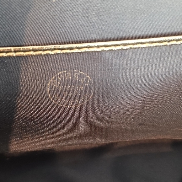 Vintage 60S Floral Tapestry Handbag with black Trim & Gold Frame – Elegant bag - Picture 4 of 10